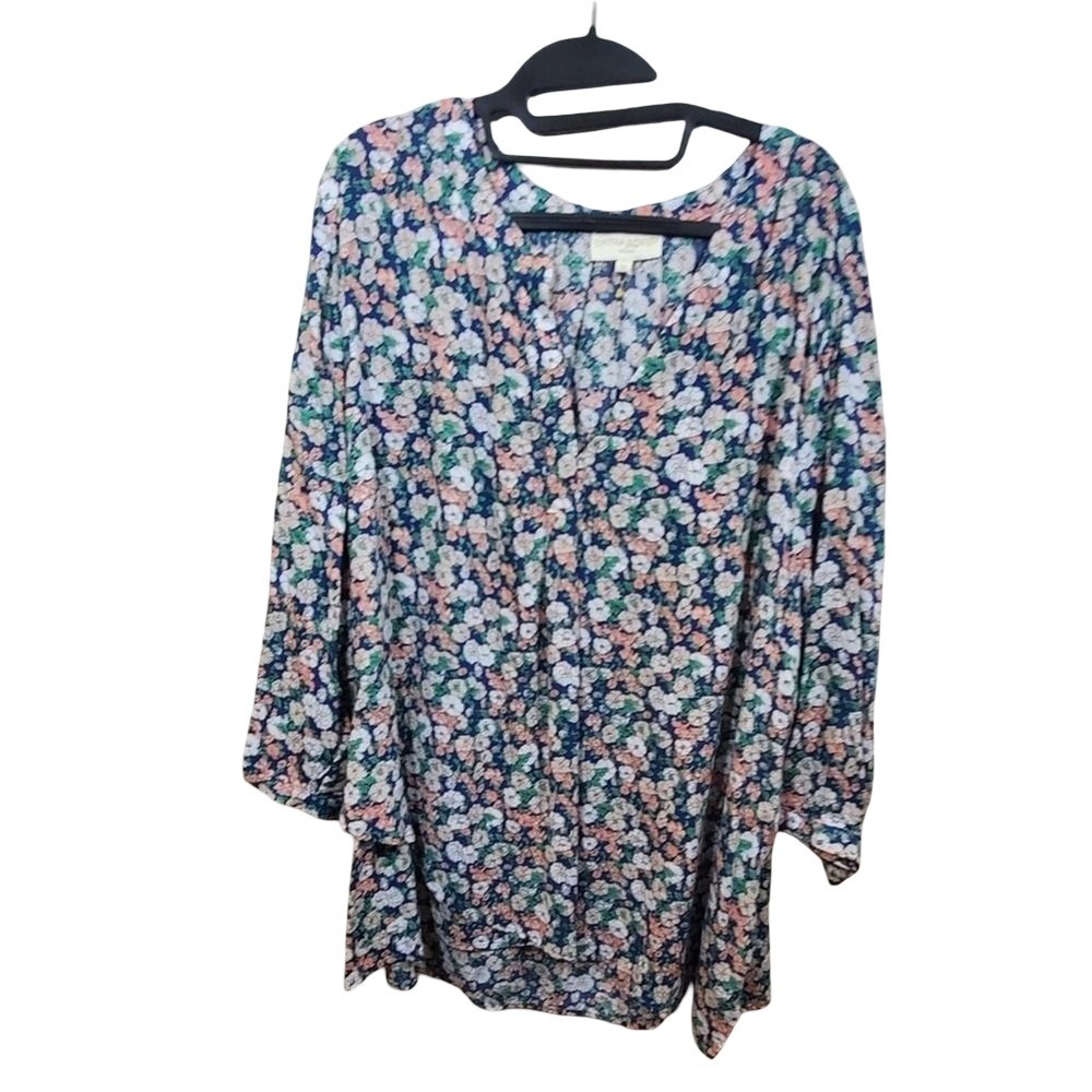 Cynthia Rowley Woman Blue Floral V-Neck Rayon Blouse Plus Size 2X Long Sleeve